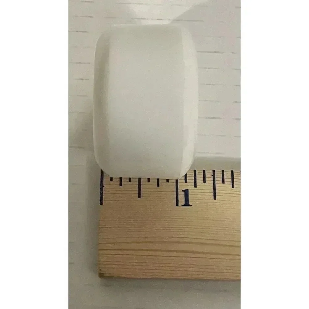 White Plastic Napkin Rings Holders Vintage 80’s-90’s 2” x 1 1/8 “ Set of‎ 3